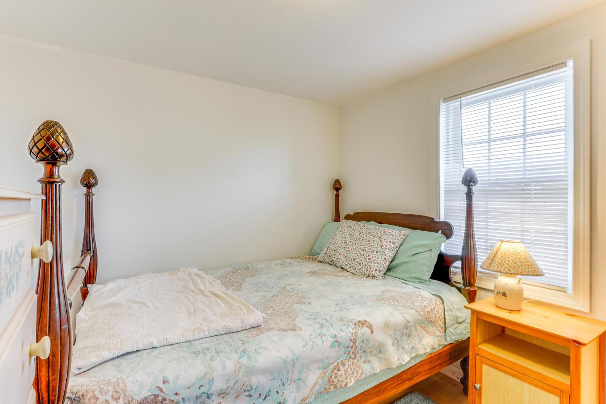 Charming Old Lyme Cottage, Steps To Private Beach! Eksteriør billede