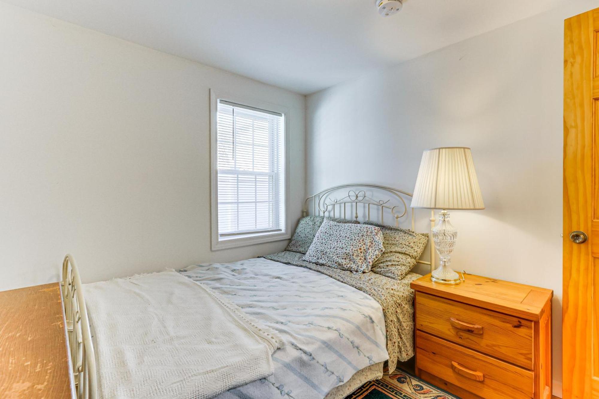 Charming Old Lyme Cottage, Steps To Private Beach! Eksteriør billede