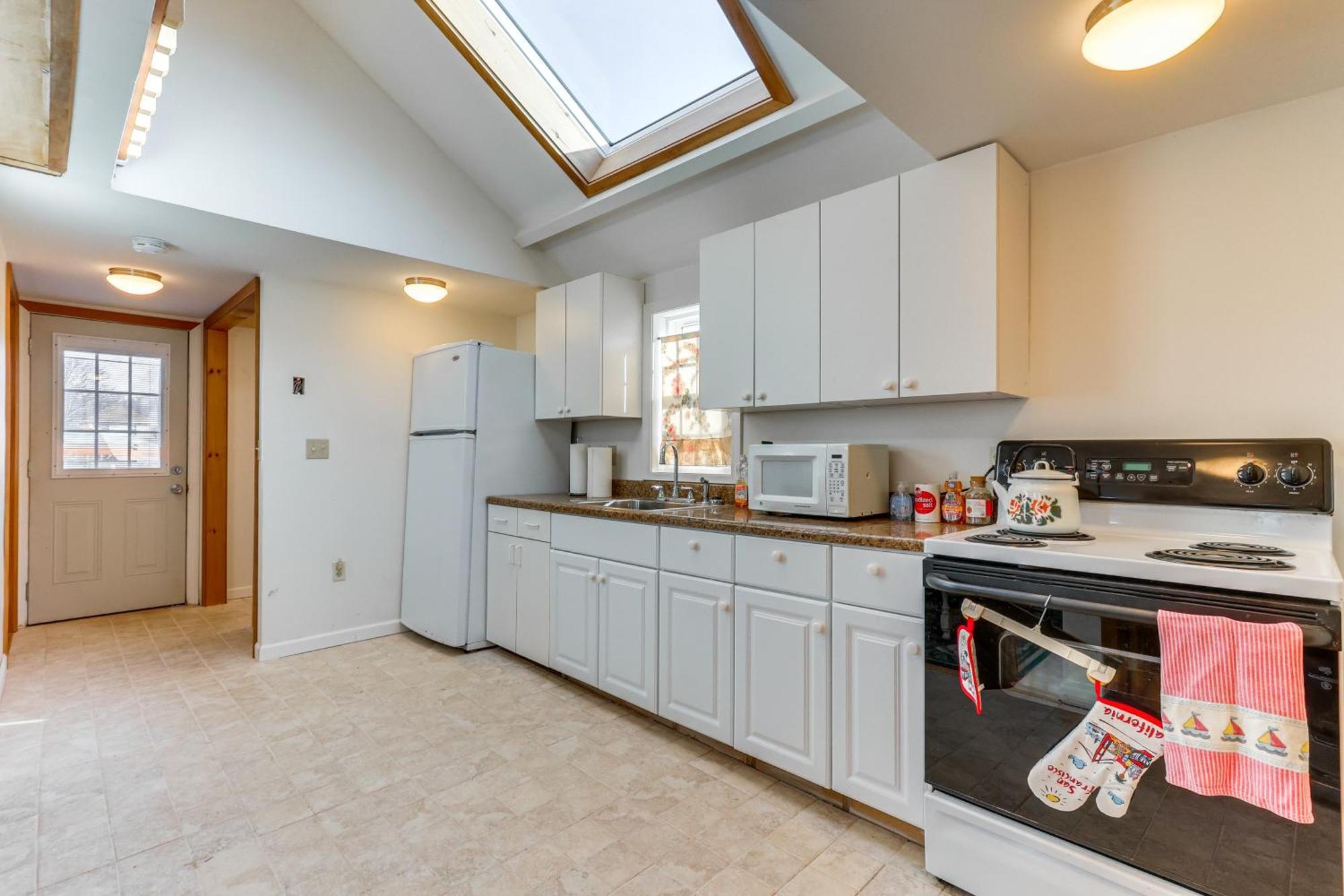 Charming Old Lyme Cottage, Steps To Private Beach! Eksteriør billede